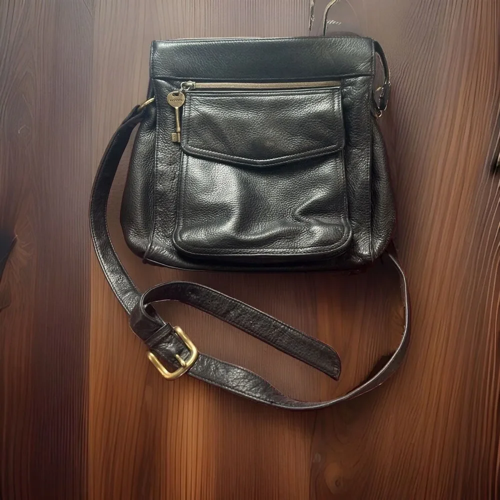 Vtg 1954 FOSSIL Crossbody Black Pebbled Genuine Leather Shoulder Bag Purse 75082